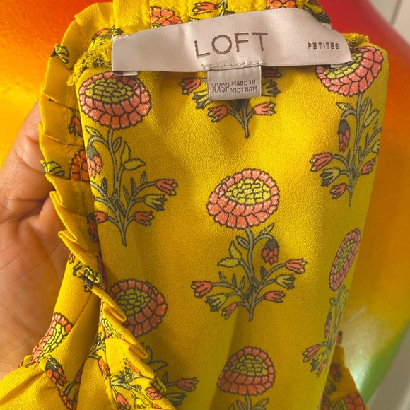 LOFT Petite Adorable Floral Blouse - Picture 10 of 11